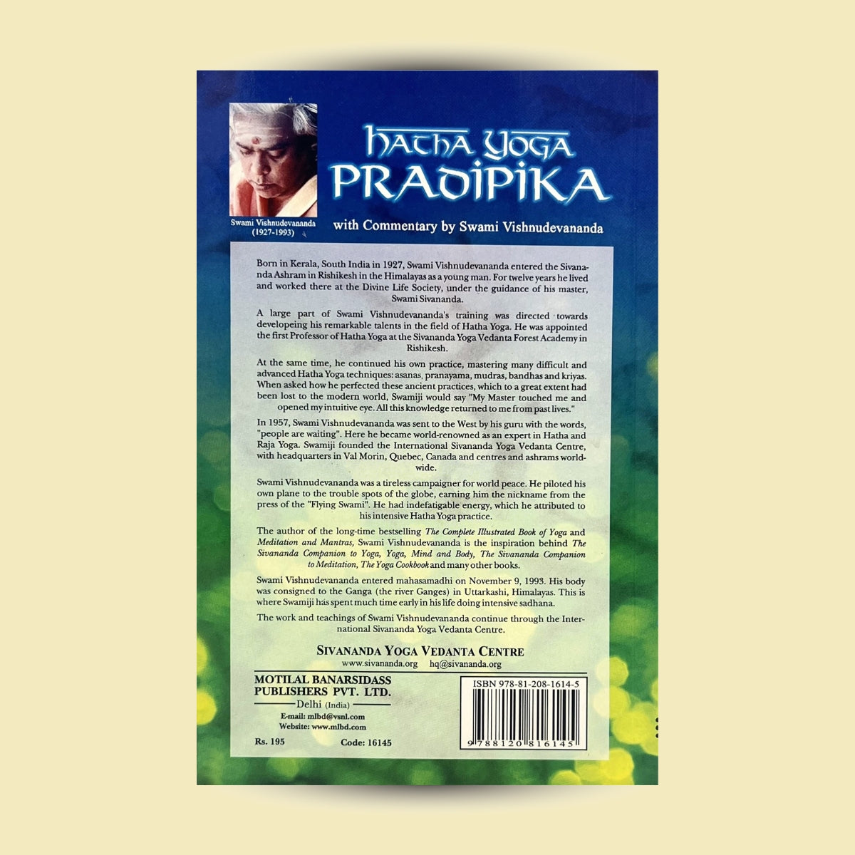Hatha Yoga Pradipika with commentary by Swami Vishnudevananda